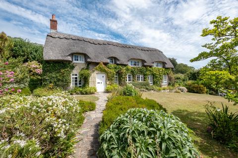 Search Cottages For Sale In Isle Of Wight Onthemarket
