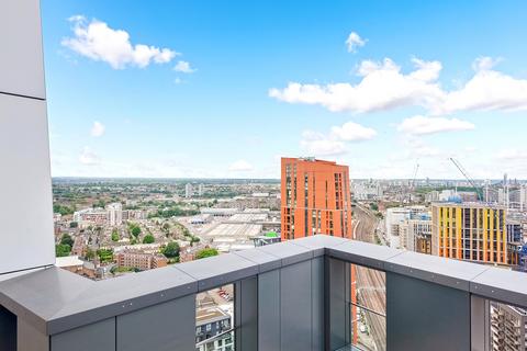 2 bedroom apartment to rent, Gladwin Tower, 50 Wandsworth Road, SW8