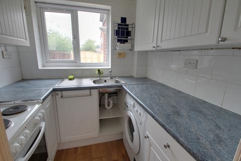 1 bedroom townhouse to rent, Longhurst Close, Leicester