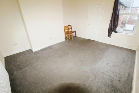 2 bedroom flat to rent, Croft Road, Blyth