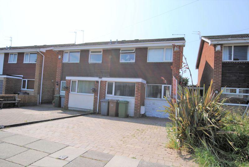Girtrell Road, Saughall Massie 3 bed semidetached house £165,000