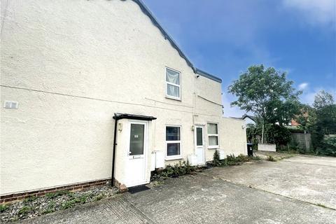 2 bedroom maisonette to rent, Kings Road, Egham, Surrey, TW20