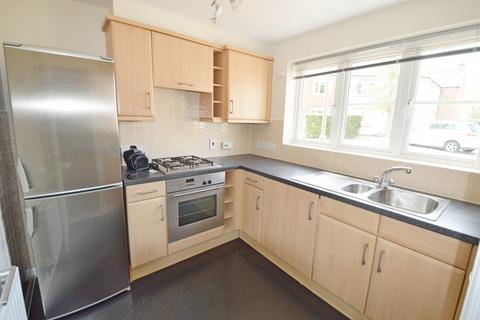 2 bedroom terraced house to rent, Collingwood Way, Petersfield, GU31