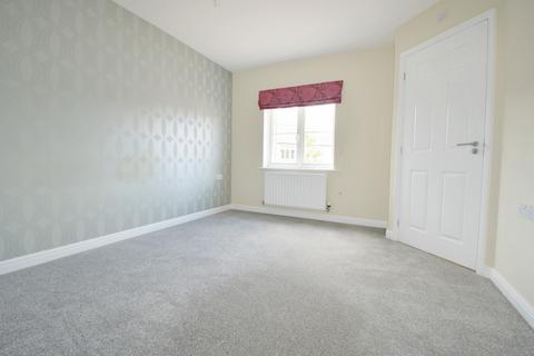 2 bedroom terraced house to rent, Collingwood Way, Petersfield, GU31