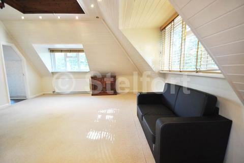 1 bedroom apartment to rent, Bishops Court, Great North Road, London, N2