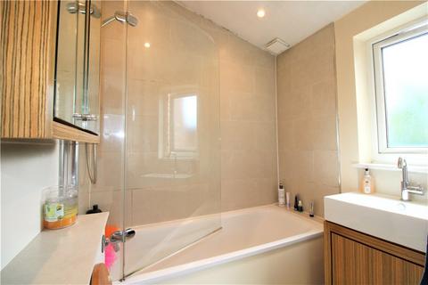 1 bedroom semi-detached house to rent, Bassingham Road, London, SW18