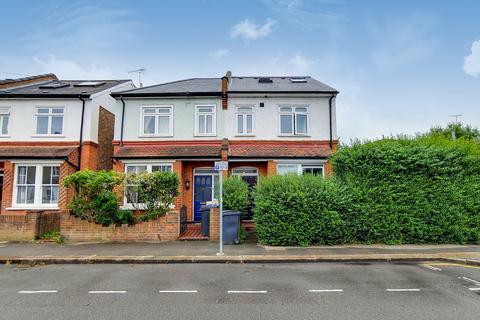 4 bedroom end of terrace house to rent, Somerset Road, Kingston Upon Thames