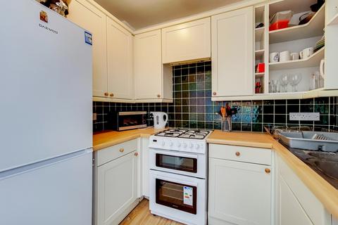4 bedroom end of terrace house to rent, Somerset Road, Kingston Upon Thames