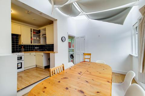 4 bedroom end of terrace house to rent, Somerset Road, Kingston Upon Thames