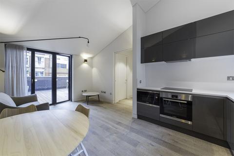 1 bedroom penthouse to rent, Mallow Street, EC1Y