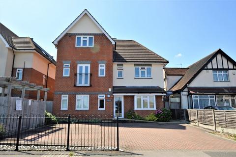 2 bedroom flat for sale, Uxbridge Road, Hayes