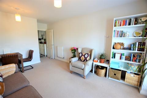 2 bedroom flat for sale, Uxbridge Road, Hayes
