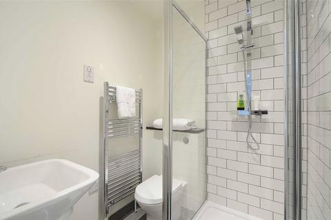 Studio to rent, Blackburn Road, West Hampstead, London, NW6