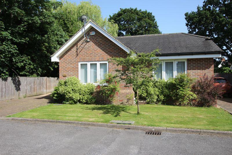 Hesketh Close, Cranleigh 2 bed retirement property £480,000