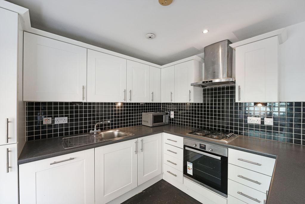 Apartment in Stratford - View 4