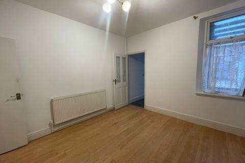 2 bedroom terraced house to rent, Darby Street, Normanton DE23