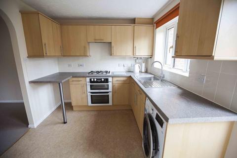 2 bedroom terraced house to rent, Long Copse Chase, Basingstoke RG24