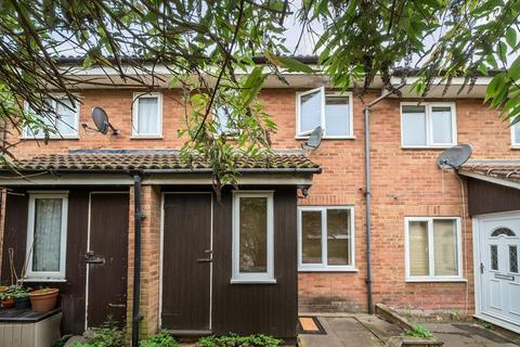 1 bedroom terraced house to rent, Waverley Court,  Woking,  GU22