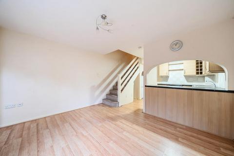 1 bedroom terraced house to rent, Waverley Court,  Woking,  GU22