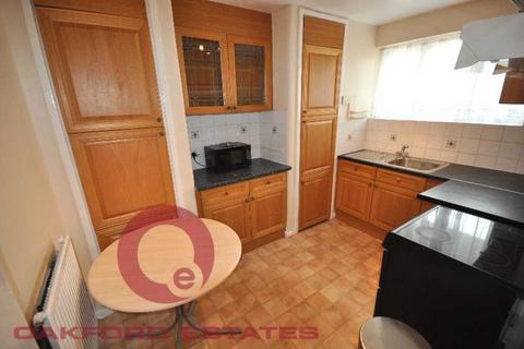 4 bedroom flat to rent, Albany Street, Euston, London NW1