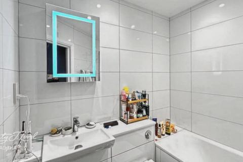 2 bedroom flat to rent, Providence Square, Shad Thames, London, SE1