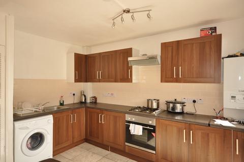 4 bedroom maisonette to rent - Lampeter Square, Hammersmith W6