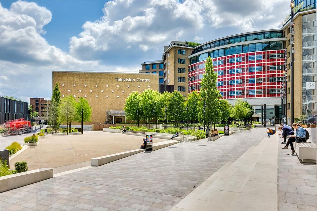Television Centre, 101 Wood Lane, London, W12 1 bed flat for sale - £ ...
