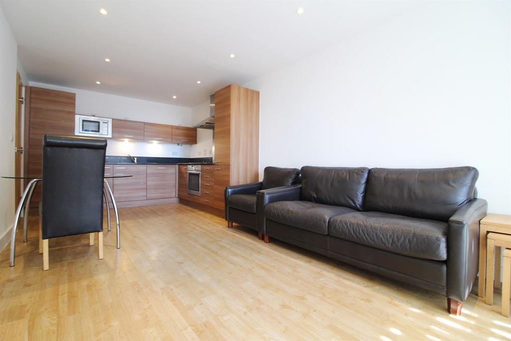 Apartment in Reading - View 2