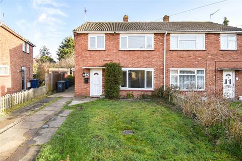 3 bedroom semi-detached house to rent, Fairbairn Road, Cambridge, CB4