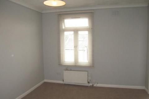 1 bedroom apartment to rent, Replingham Road, Southfields, London SW18 5LU