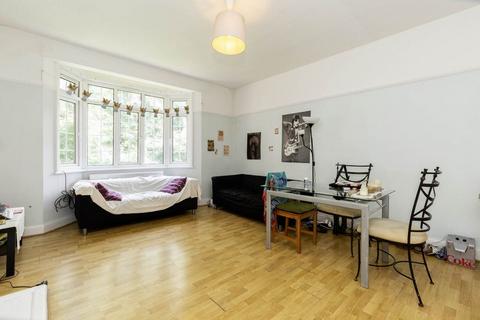 3 bedroom apartment to rent, NW3