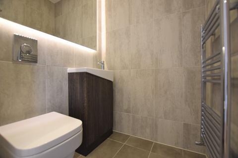 3 bedroom mews to rent, Loney Street, Macclesfield
