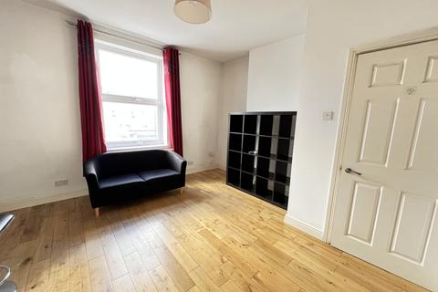 1 bedroom flat to rent - New Cross Road,  London , SE14