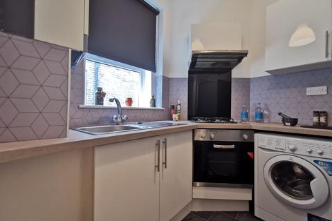 2 bedroom apartment to rent - 57 High Road Willesden Green NW10 2SU