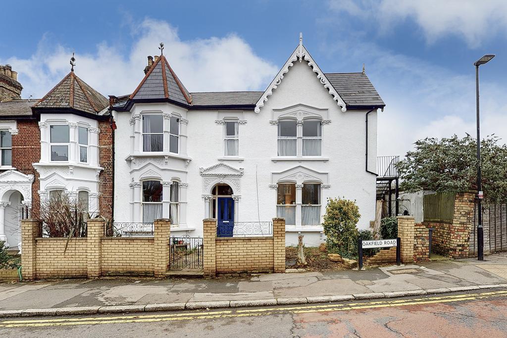Oakfield Road, London, n4 4 bed flat £2,145 pcm (£495 pw)