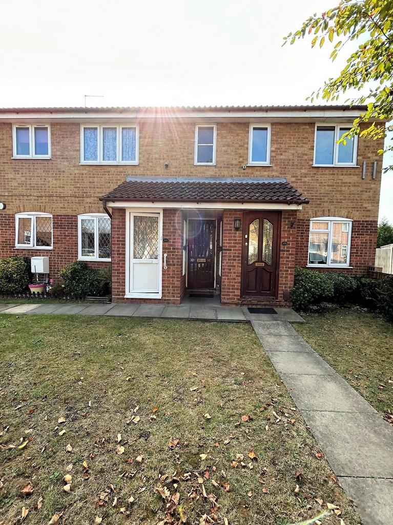 Burns Place, Tilbury. 1 bed apartment £950 pcm (£219 pw)
