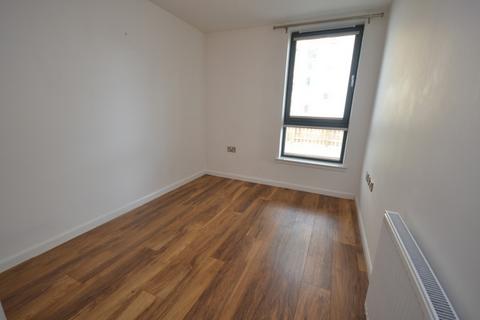 2 bedroom flat to rent, Handyside Place, Shandon, Edinburgh, EH11