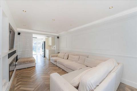 5 bedroom semi-detached house for sale, Warren Drive, HORNCHURCH