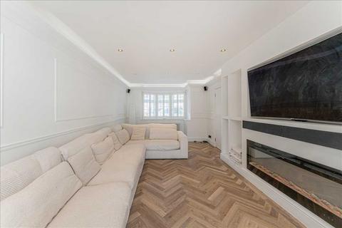 5 bedroom semi-detached house for sale, Warren Drive, HORNCHURCH