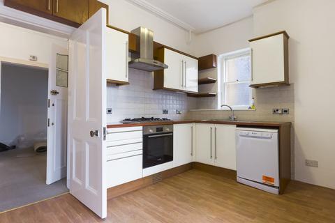 2 bedroom apartment to rent, Castle Hill Avenue, Folkestone