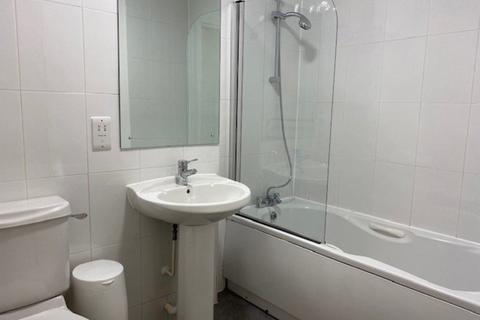2 bedroom apartment to rent, Hockley House, Woolpack Lane