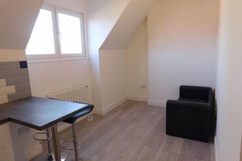 1 bedroom apartment to rent, Layton Avenue, Mansfield