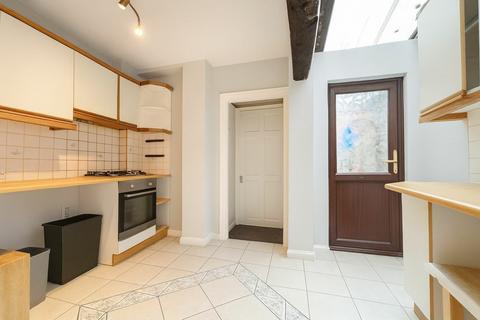 3 bedroom terraced house to rent, 3 Bedroom House To Let - HP12