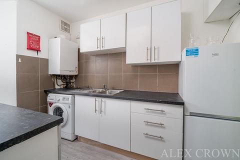 4 bedroom flat to rent, New Road, Whitechapel