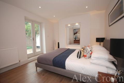 2 bedroom flat to rent, Leighton Road, Kentish Town