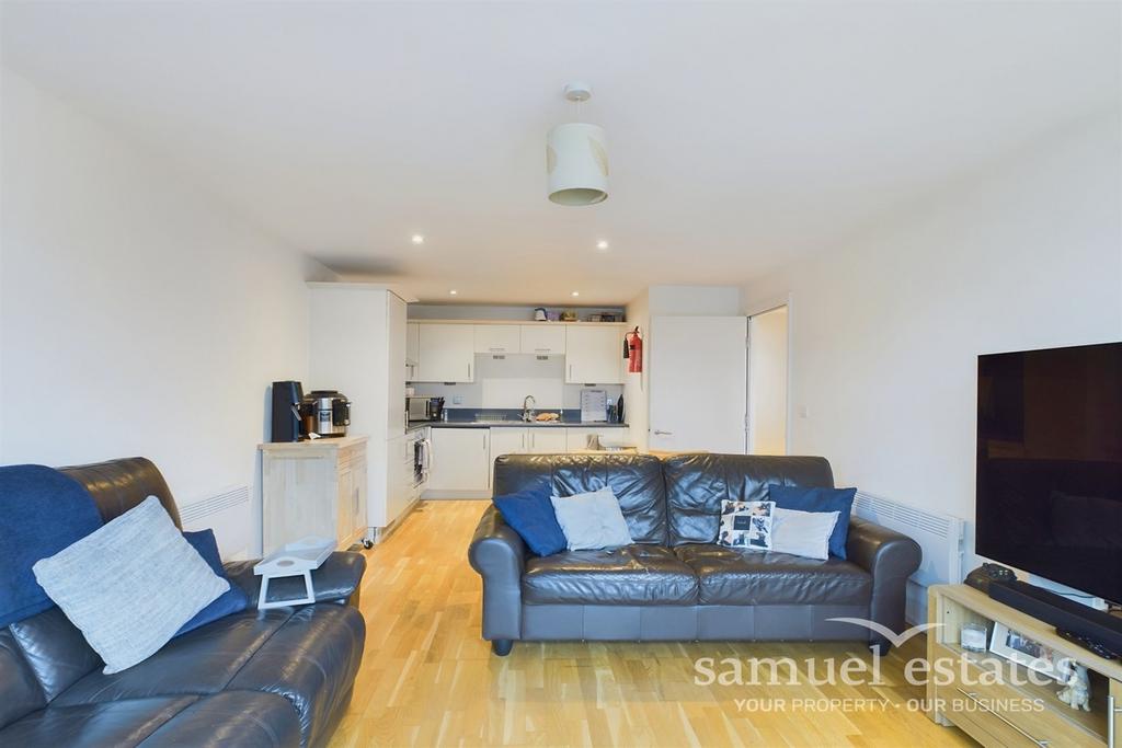 Apartment in Colliers Wood - View 3