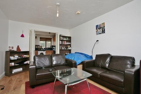 2 bedroom terraced house to rent, Hyacinth Walk, Greater Leys