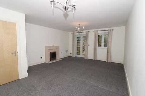 4 bedroom terraced house to rent, Watson Way, CROWBOROUGH