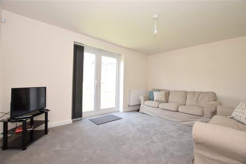 3 bedroom semi-detached house to rent, Blencarn Crescent, Seacroft, Leeds, West Yorkshire