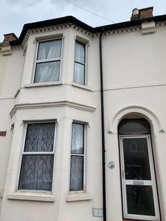 5 bedroom terraced house to rent, 106 Plymouth Place, CV31 1HW